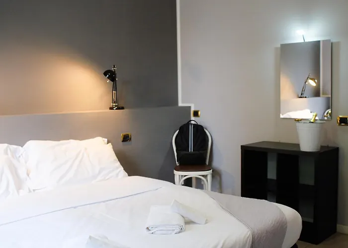 Hp Fly Bologna 3* 칼더라라디레노