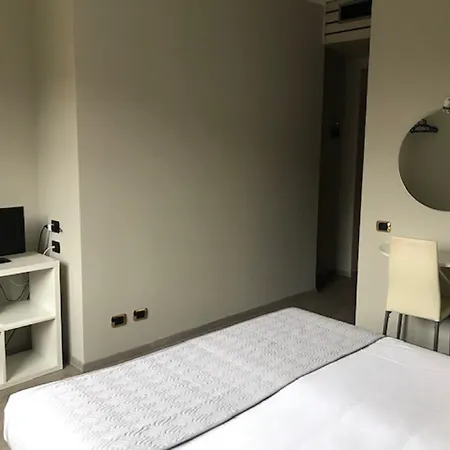 Hp Fly Bologna 酒店 3*