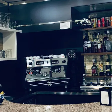 Hp Fly Bologna 酒店 3*