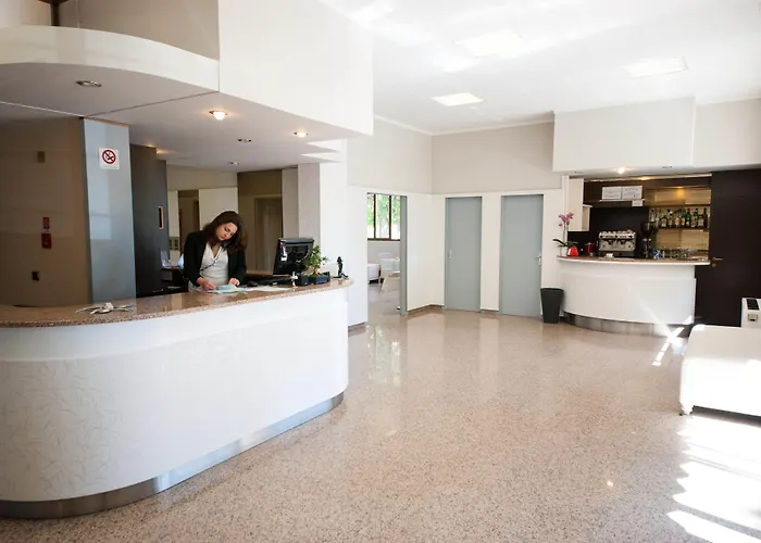 호텔 Hp Fly Bologna 칼더라라디레노