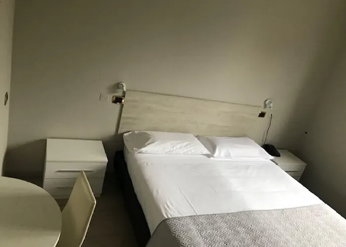 Hp Fly Bologna 3* קלדררה די רנו