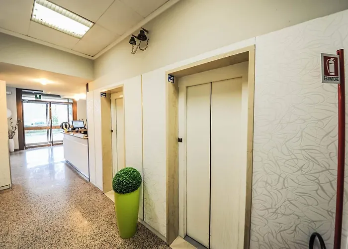 Hp Fly Bologna מלון